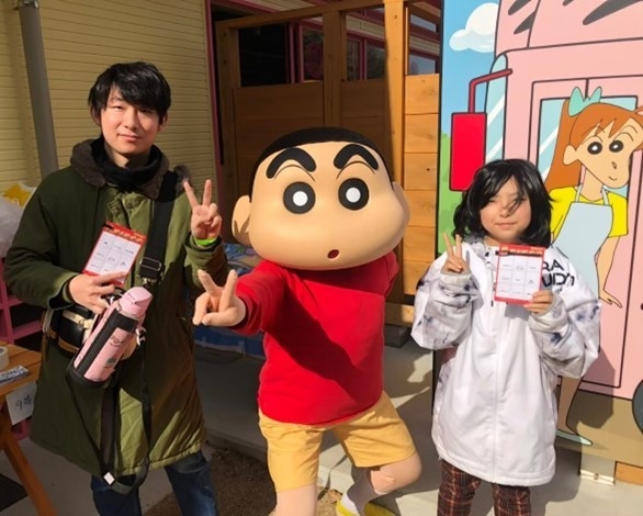 ▲しんちゃんと一緒に写真が撮れる!