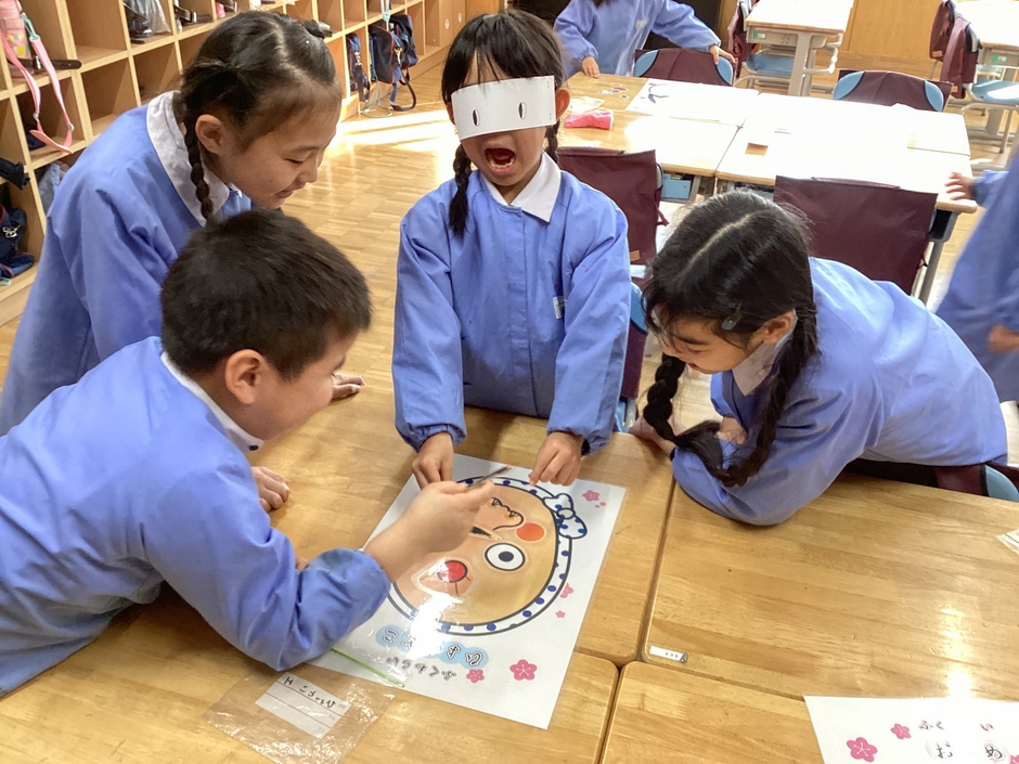 2024年度に実施した「子ども会：伝承遊び」の様子