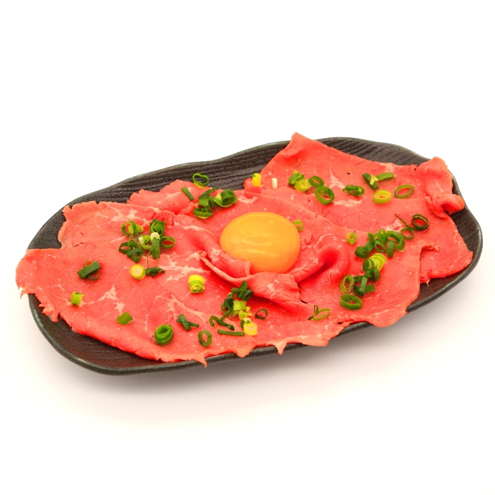名物!赤身刺しユッケ580円(税込)