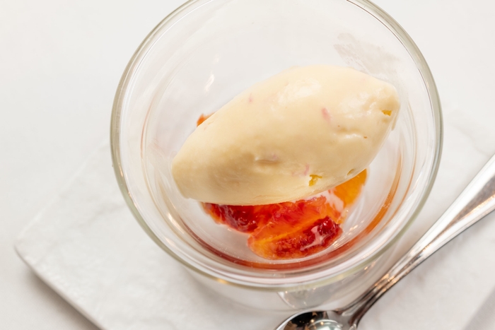 プルミエデセール 桜のアイスクリームと高知県産オレンジ