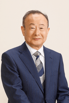 虎谷 生央 氏