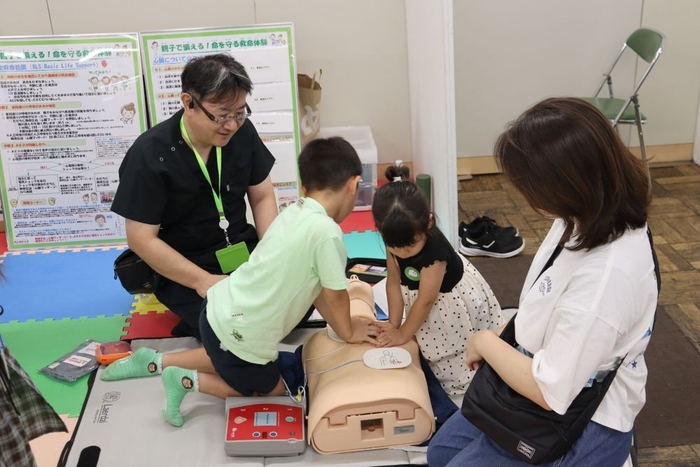 心臓マッサージも勉強しました