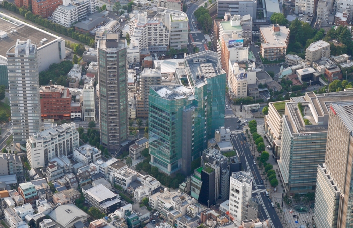 東京ミッドタウン向かいのトライセブンロッポンギ拠点