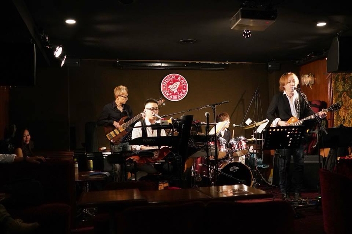 店内演奏中