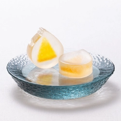 トロリととろける食感と濃厚でジューシーな柑橘系の王様 「せとか」を琥珀糖に閉じ込めた「せとかの雫」 京都永楽屋が期間限定で3/1より販売