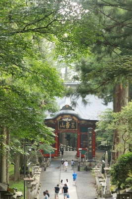 三峯神社 随身門
