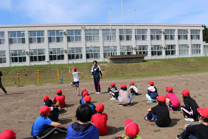 -北海道浜頓別町-小学校での体育の授業