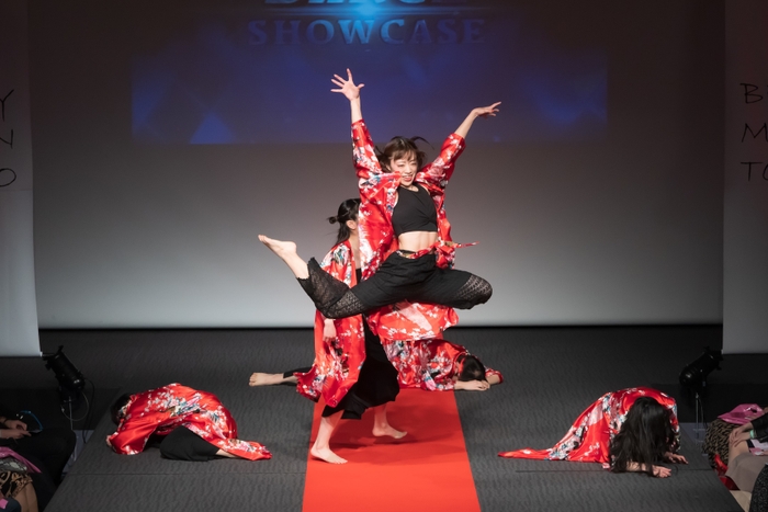 DANCE SHOWCASE 作品(2)