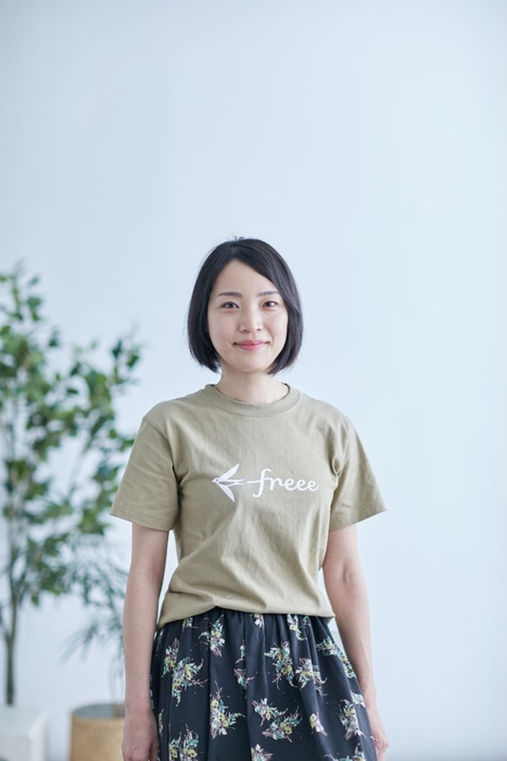 坪井 亜美 氏