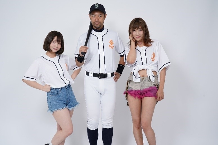 MANAさん(左)、ニッチロー’(中央)、うなぎひまわり(右) 現在、「カレー大學エンタメ部」というチームをつくり活動中!