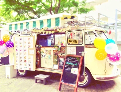 春庭花市(キッチンカーのクレープ屋さん)