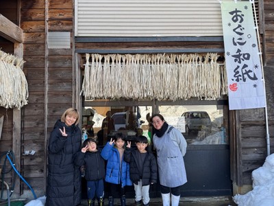 小国和紙生産組合 今井 千尋さんと