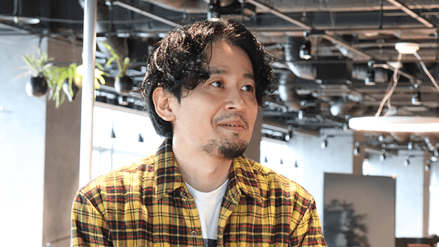 小島義広氏