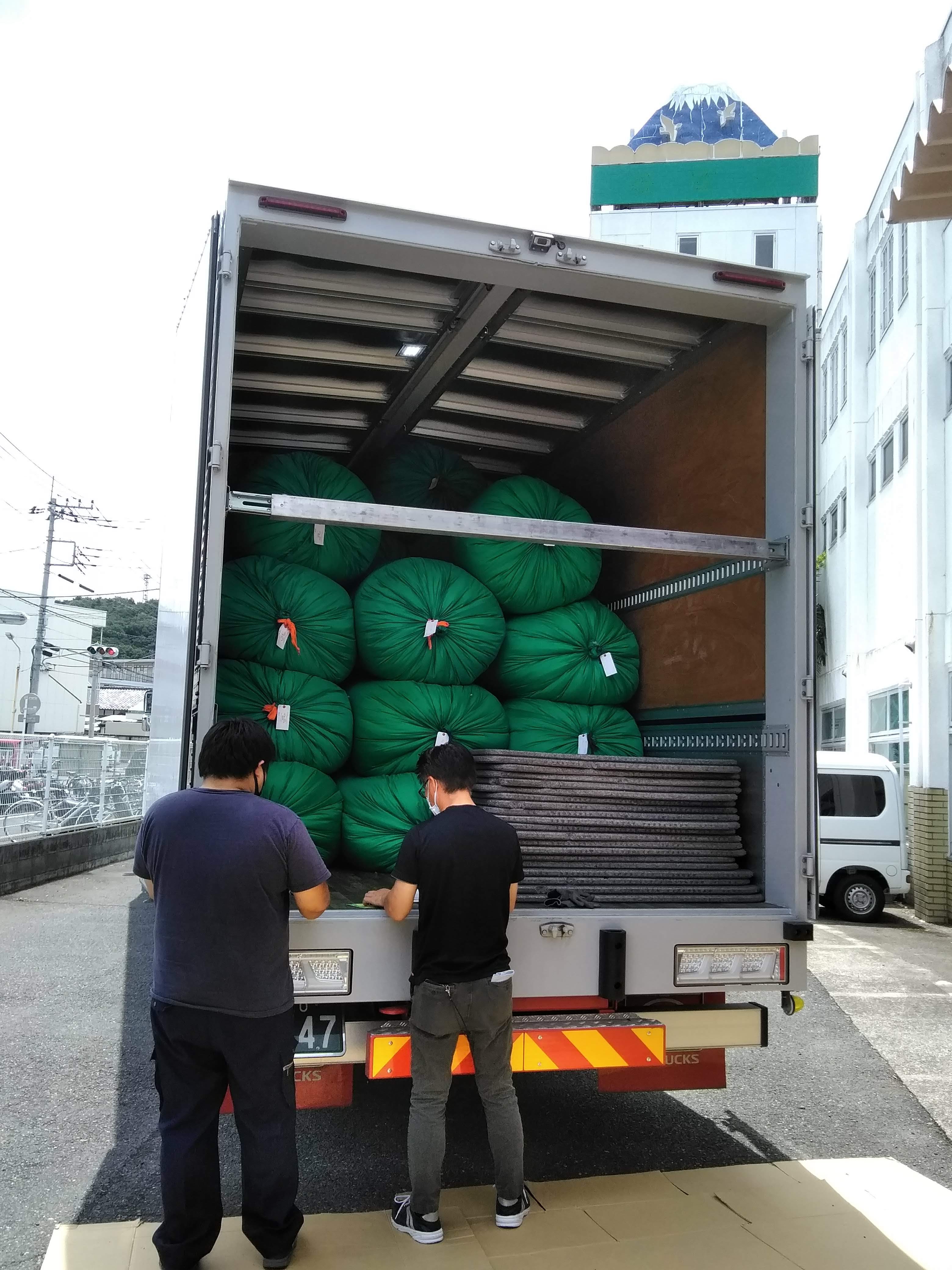 日本羽毛製造株式会社がリサイクルダウンの輸出を開始