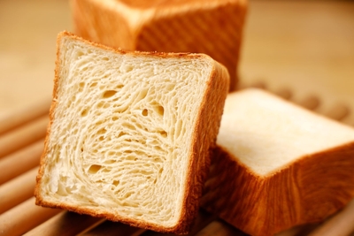 クロワッサン食パン スタンダード