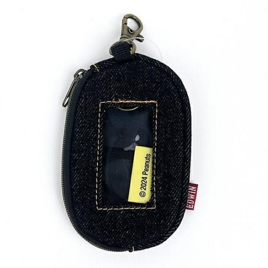 スヌーピーのカジュアルなコラボグッズ