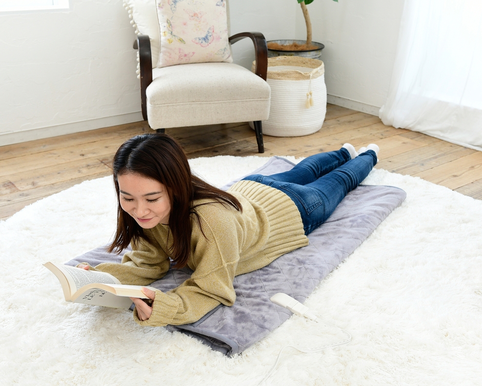 床に敷いて「敷毛布」として使用可能