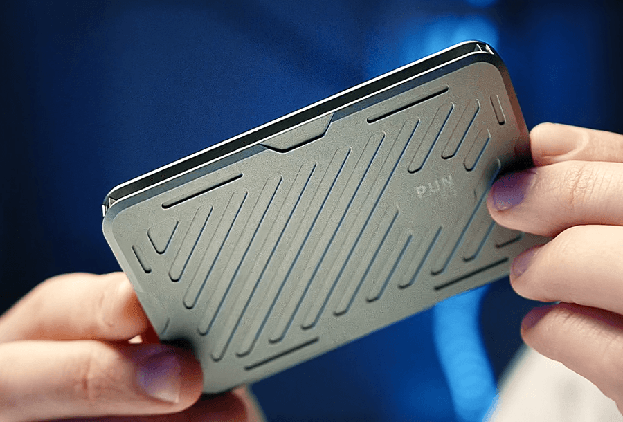 開始わずか3日で支援額350万円突破！＞ 世界10万人が愛用する「Mech