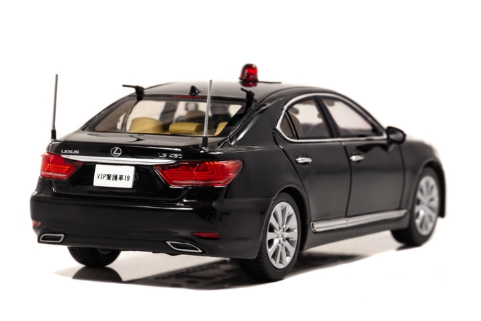 RAI'S 1/43 レクサス LS460 2017 警察本部警備部要人警護車両:右後