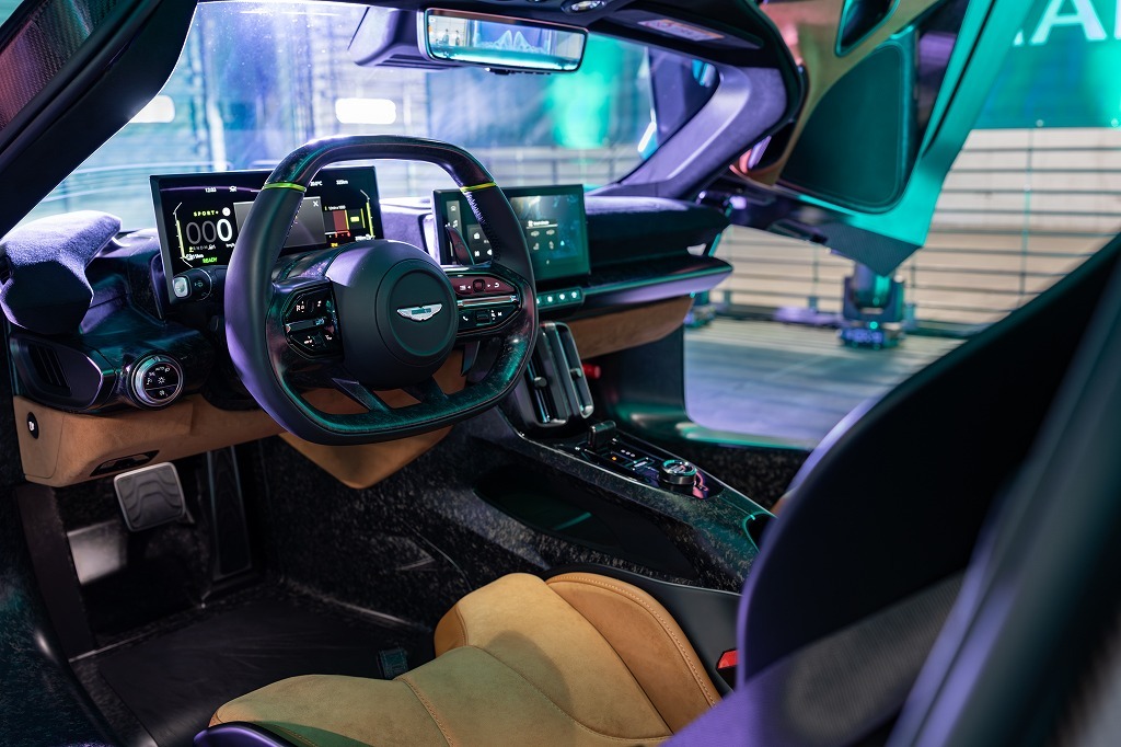 Aston Martin Valhalla