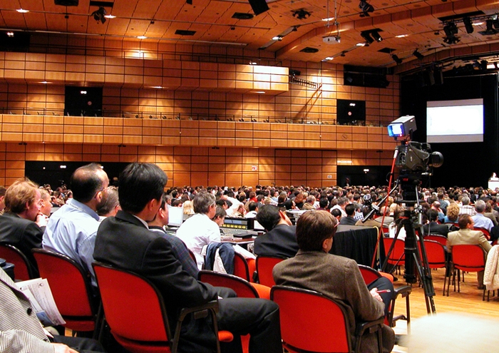 リアル会場開催 イメージ