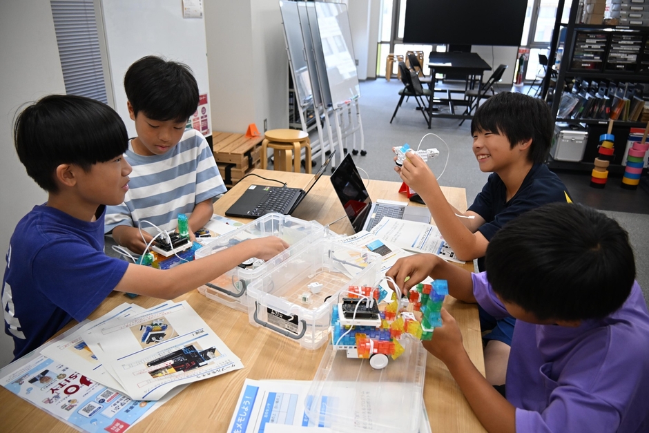 ロボットベースができたらオリジナルロボット作りへ
