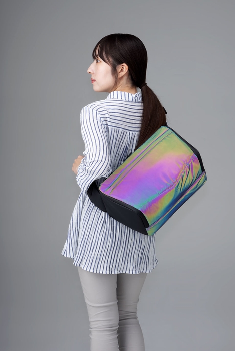 GMB-8L2 ボディバッグ