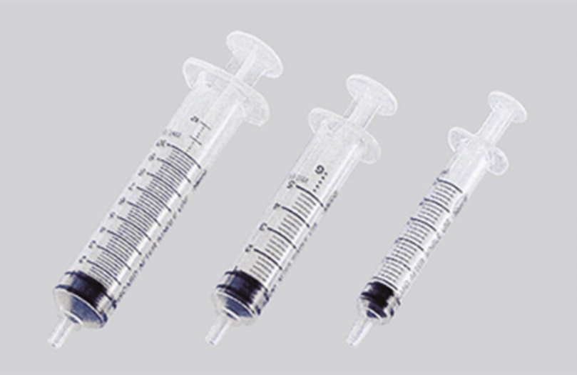 投入物(注射器)