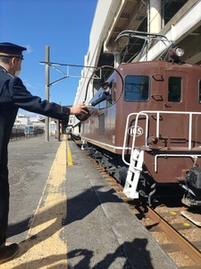 秩父鉄道で初の試みの「タブレット授受再現撮影会」を3/26に開催 春のお出かけにSL出区点検見学ツアー、ダイヤ作成教室も開催