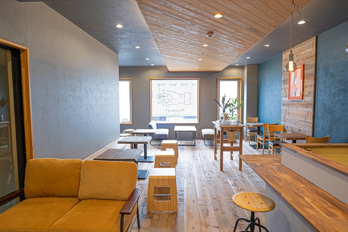 当日の待合室となる「Hangout coffee」(1)