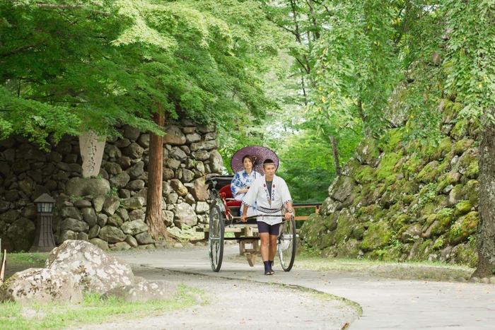 小諸市小諸城址懐古園人力車