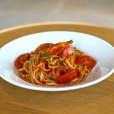 フレッシュトマトのレモンアラビアータ リガトーニ