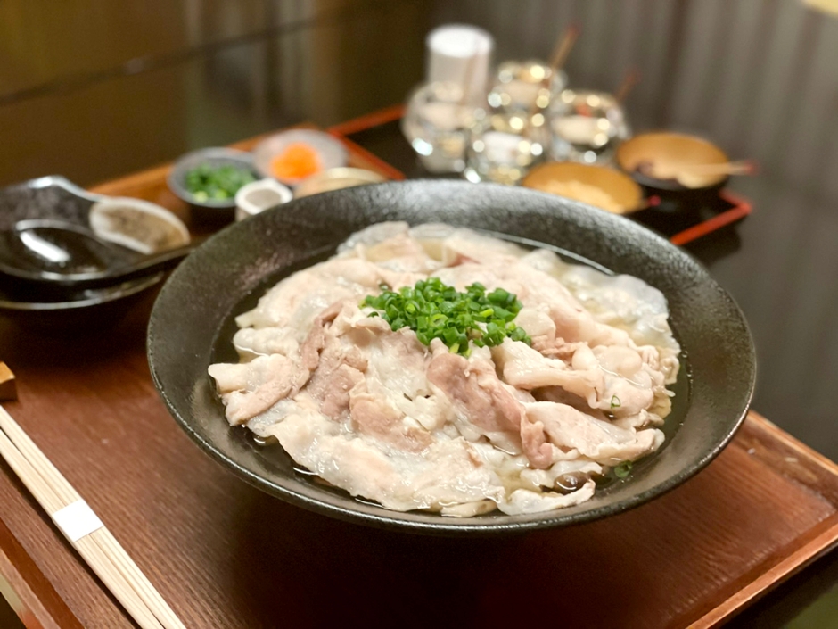 三元豚しゃぶしゃぶ出汁ラーメン 1,250円