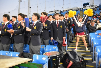 熱烈に応援