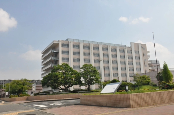 国立病院機構 近畿中央胸部疾患センターが 9月1日に「近畿中央呼吸器センター」へ名称変更　 ～9月15日より緩和ケア病棟を備えた7階建新病棟が稼働～