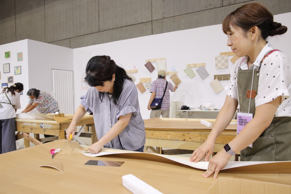 クッションフロア貼り体験