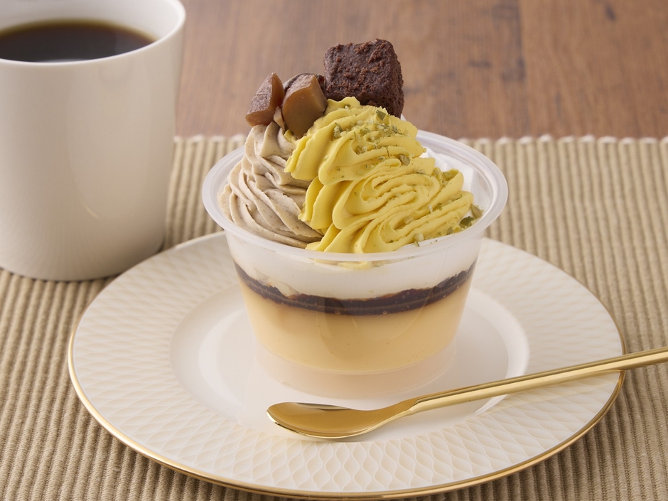 Wモンブランプリン　２種のマロンクリーム５０％増量　イメージ