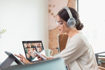 BSI（英国規格協会）、パンデミックとリモートワークへの急速な移行が若者の働き方に与えた影響について調査を実施　「共に進化する：次世代を惹きつける組織へ ―ハイブリッド時代の人材戦略と職場設計」レポートを発表
