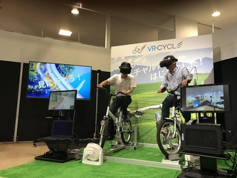 自転車を漕いだスピードと360°映像が連動するアトラクション 『VR-CYCLE(ブイアールサイクル)』を 越谷レイクタウンのVR Centerに設置！