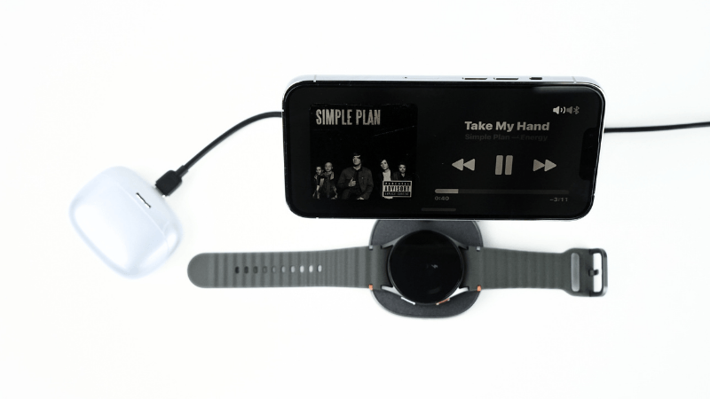 Apple Watch ＆ AirPods充電対応