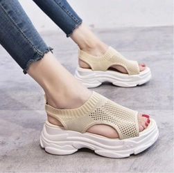 Qoo10 Fashion Trend Report #11　 夏真っ盛りの今こそ買い足したい！ Qoo10人気サンダル