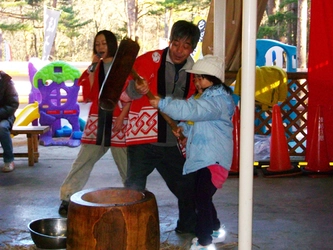 山梨県・河口湖【富士スバルランド　ドギーパーク】 2011年12月26日（月）～2012年1月9日（祝）「ドギーパークのお正月」開催！ ～年初めはイベント盛り沢山のドギーパークへ～