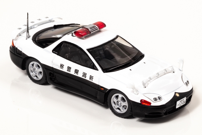 新潟県警察高速道路交通警察隊車両:右前