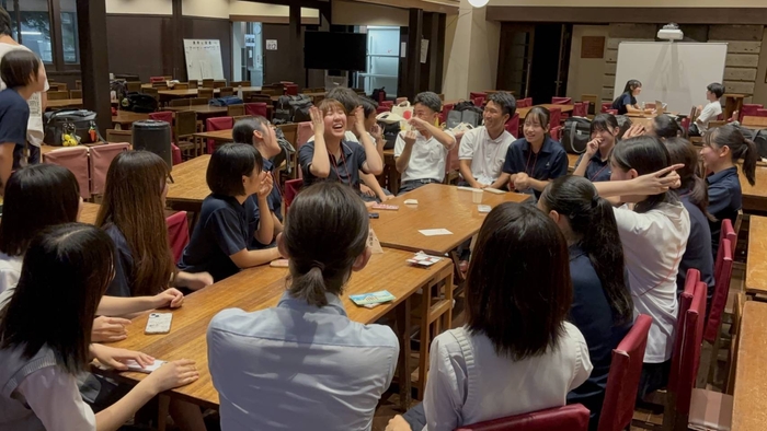 自由学園での交流会の様子