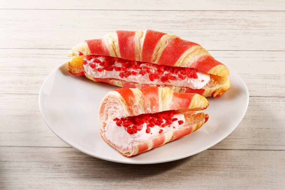 いちごのホイップクロワッサン(宮城県産いちごのジャム入りホイップ)