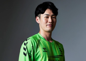 【ジークスター東京】オンラインプログラミング学習講座を修了した家田幹太選手がPLAVISIONのデザイナーとしてデュアルキャリアアスリート契約を締結