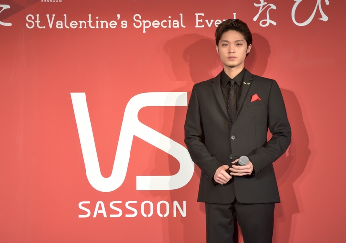 「cool」スタイルの磯村勇斗さんが登場!