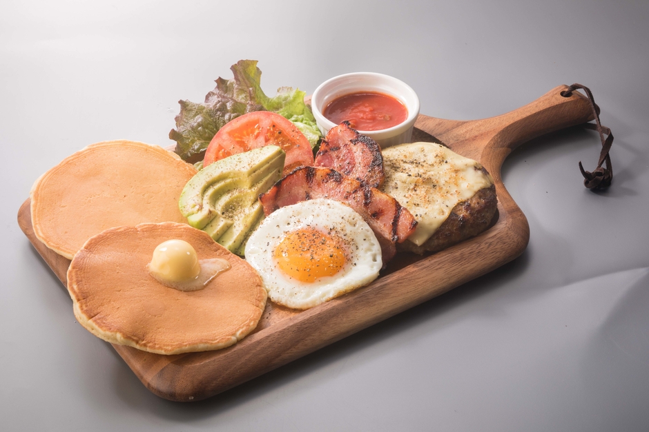 ベジ&バーグパンケーキプレート