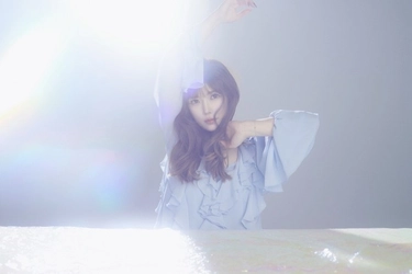 恋愛シンガーソングライターCHIHIRO
映画『チェイサーゲームW 水魚の交わり』の主題歌・劇伴の音楽プロデュースを担当！