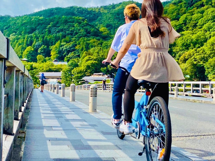 タンデム自転車乗車イメージ